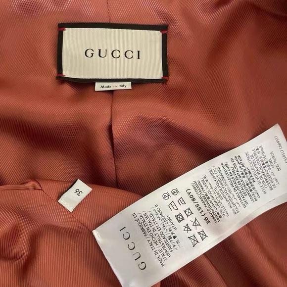 🚩steal authentic Gucci Vibrant Pink Textured Suit - Picture 4 of 10